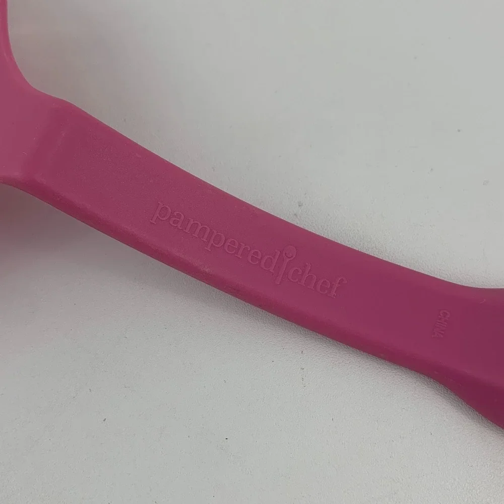 Pampered Chef Walt Disney Toy Story 4 Hamm Pink Pig Pancake Flipper Spatula